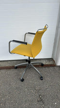 Load image into Gallery viewer, Used Global Roma Mesh Management Chair – Vibrant Yellow