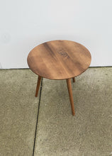 Load image into Gallery viewer, Used Article Amoeba Side Table – Walnut