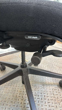 Load image into Gallery viewer, Used High Back Boss Design Task Chair