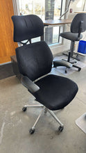 Load image into Gallery viewer, Used Humanscale Freedom Chair w/ Headrest