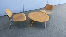 Load image into Gallery viewer, Used Herman Miller Molded Plywood Lounge Chair
