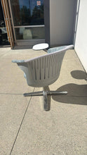 Load image into Gallery viewer, Used Steelcase i2i Lounge Chair