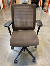 Load image into Gallery viewer, Used Steelcase Think V1 Office Chair