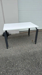 Steelcase Single Desk - 46" x 29"