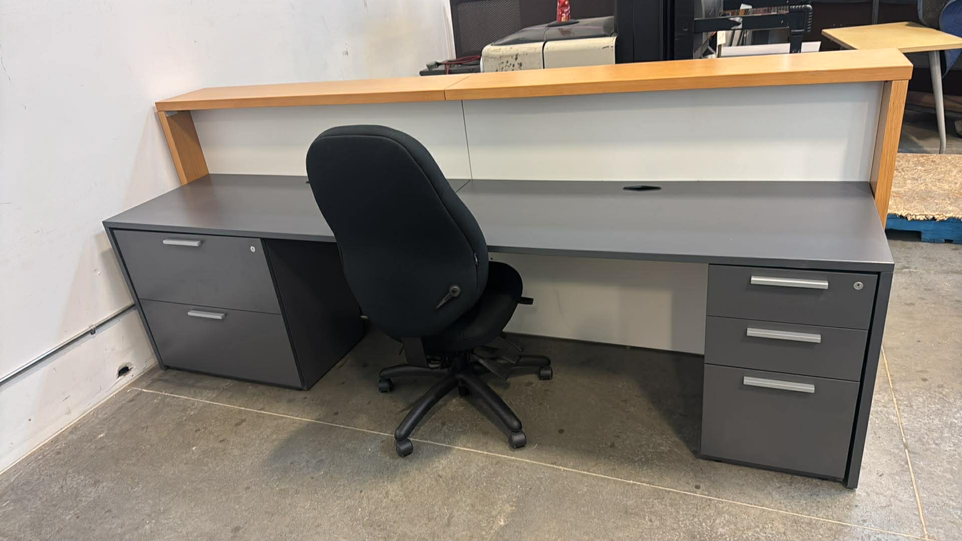 Teknion District Modern Reception Desk