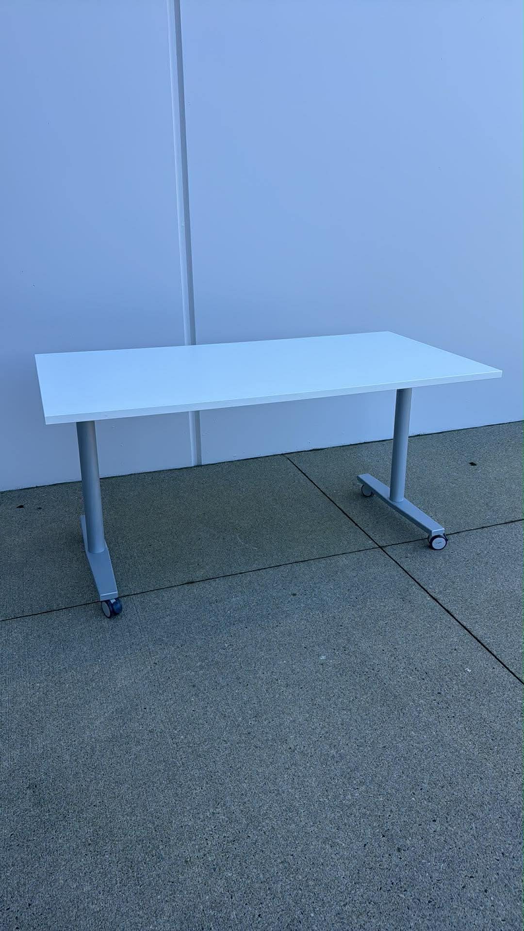 BRC Nest Flip-Top Training Table (White/Silver) – 60” x 30”