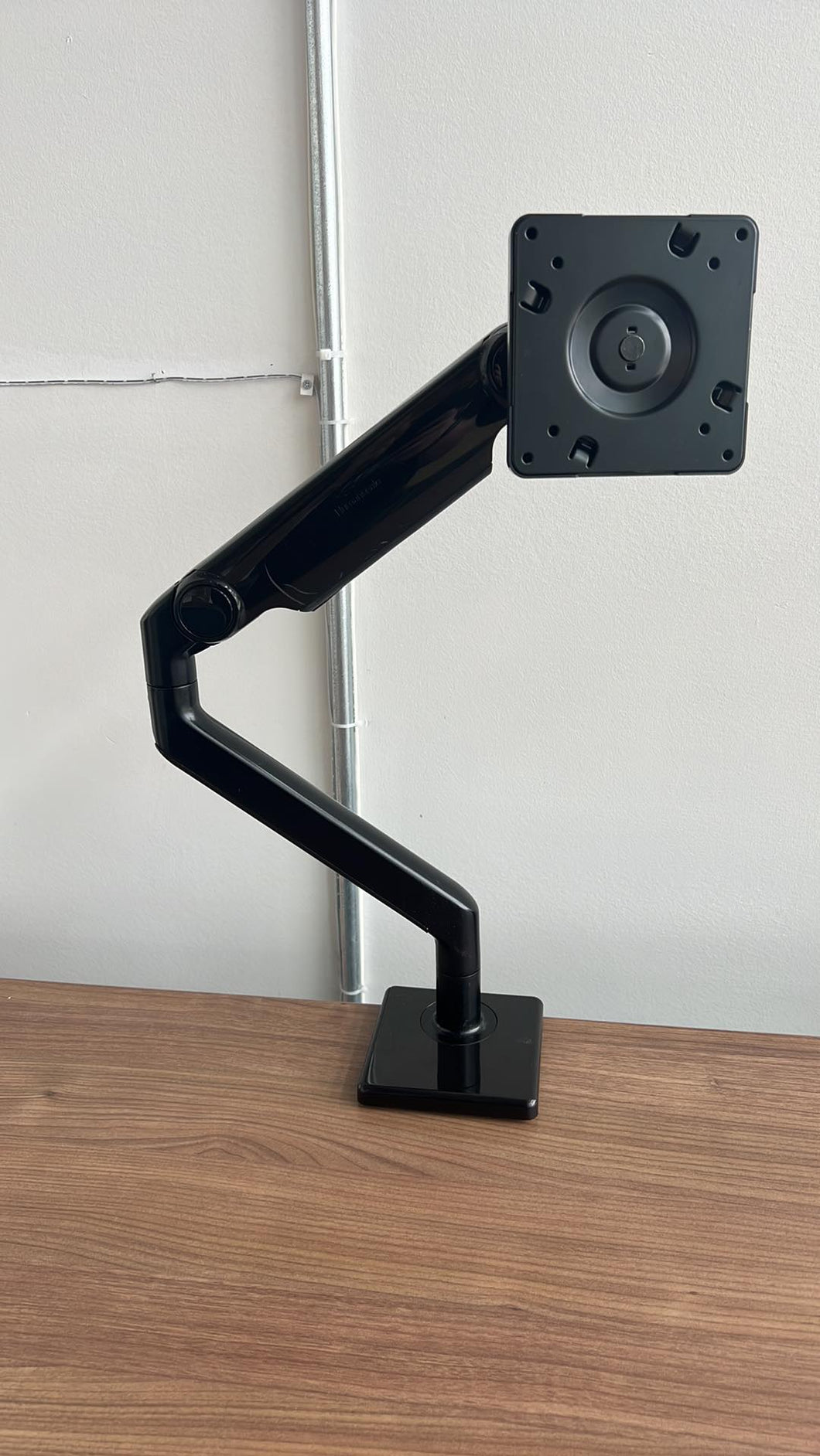 Used Humanscale M8.1 Monitor Arms