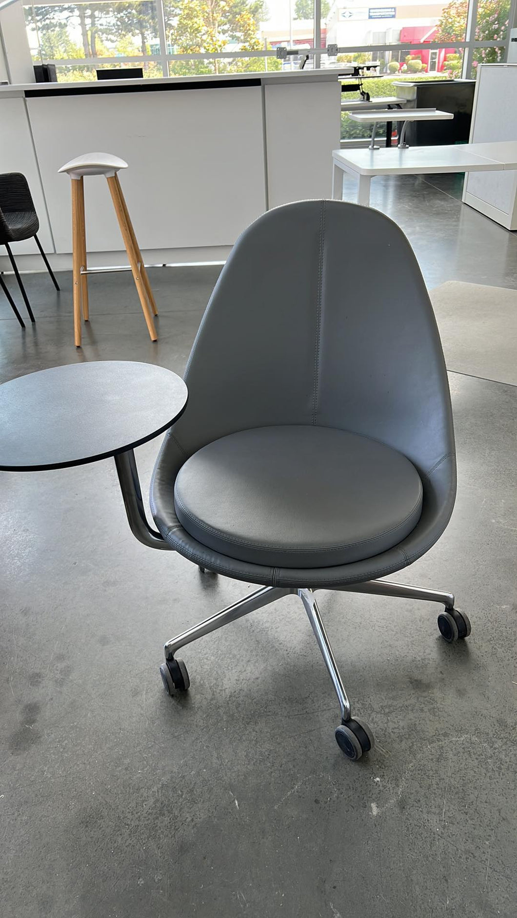 Used Keilhauer 