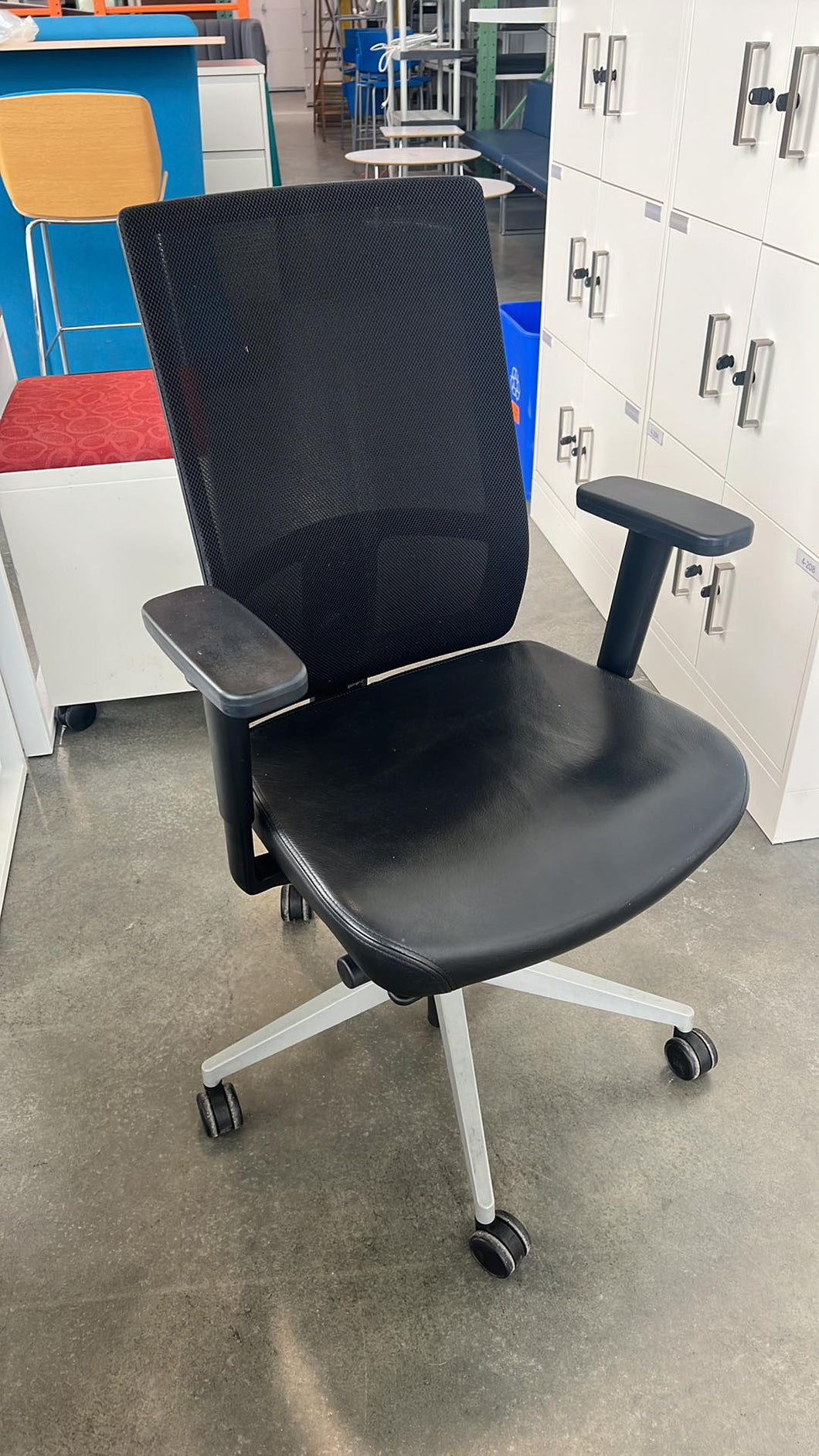 Used Leather Boss Design Executive Chair