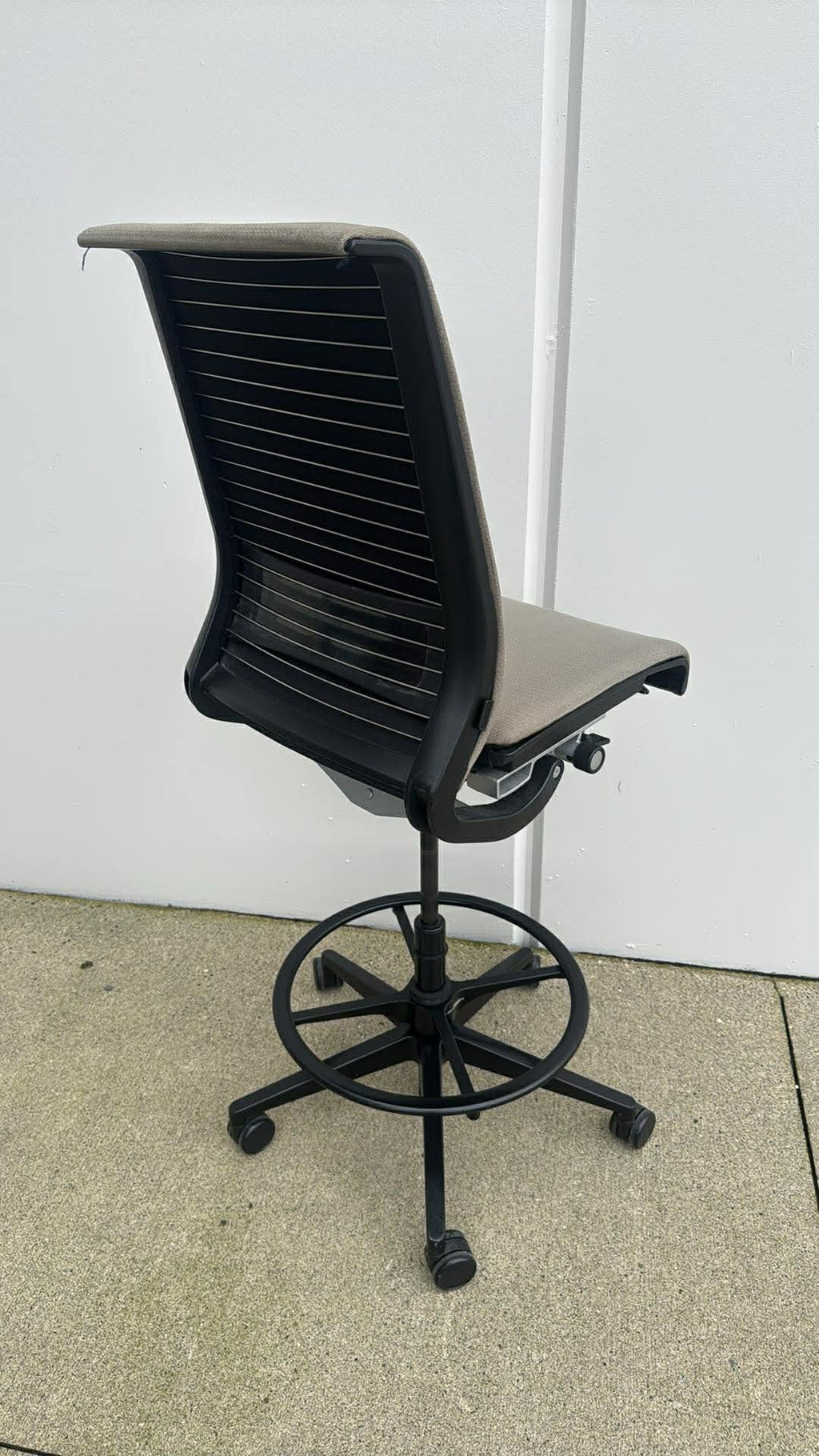 Steelcase Think Drafting Stool