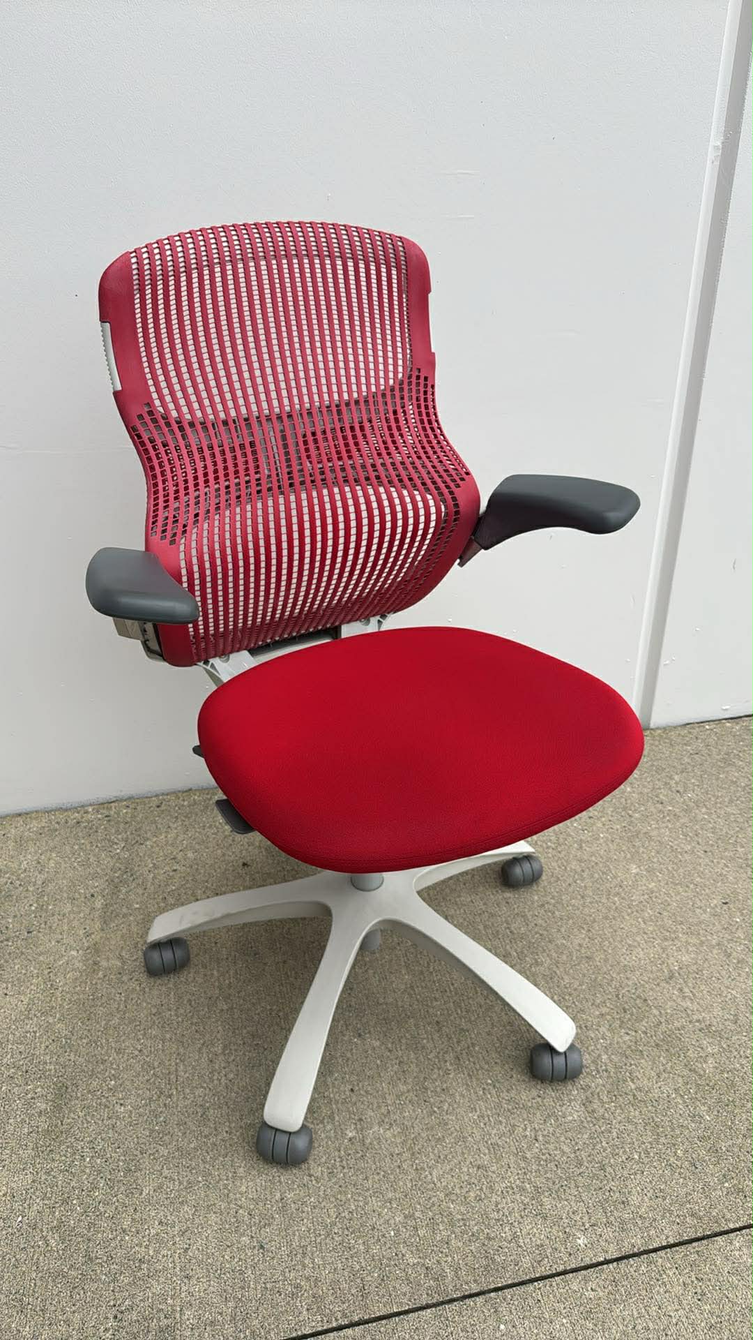 Knoll Generation Task Chair