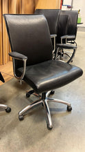 Load image into Gallery viewer, Used All-Seating &quot;Zip&quot; Leather Boardroom Chair
