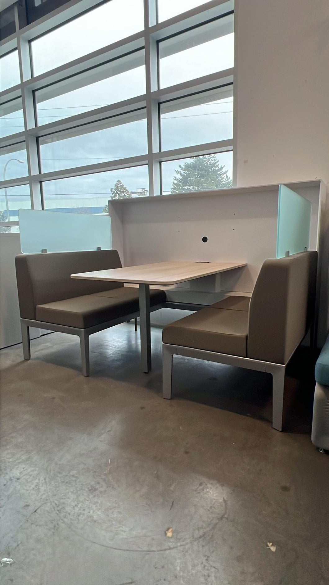 Used Steelcase “Regard” Modular Lounge Meeting Booth
