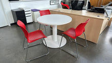 Load image into Gallery viewer, Like NEW Teknion &quot;Nami&quot; Designer Stacking Guest Chair
