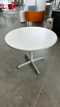 Load image into Gallery viewer, Used Steelcase 36&quot; Round Table
