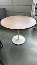 Load image into Gallery viewer, Used Lane Furniture 36&quot; Round Table
