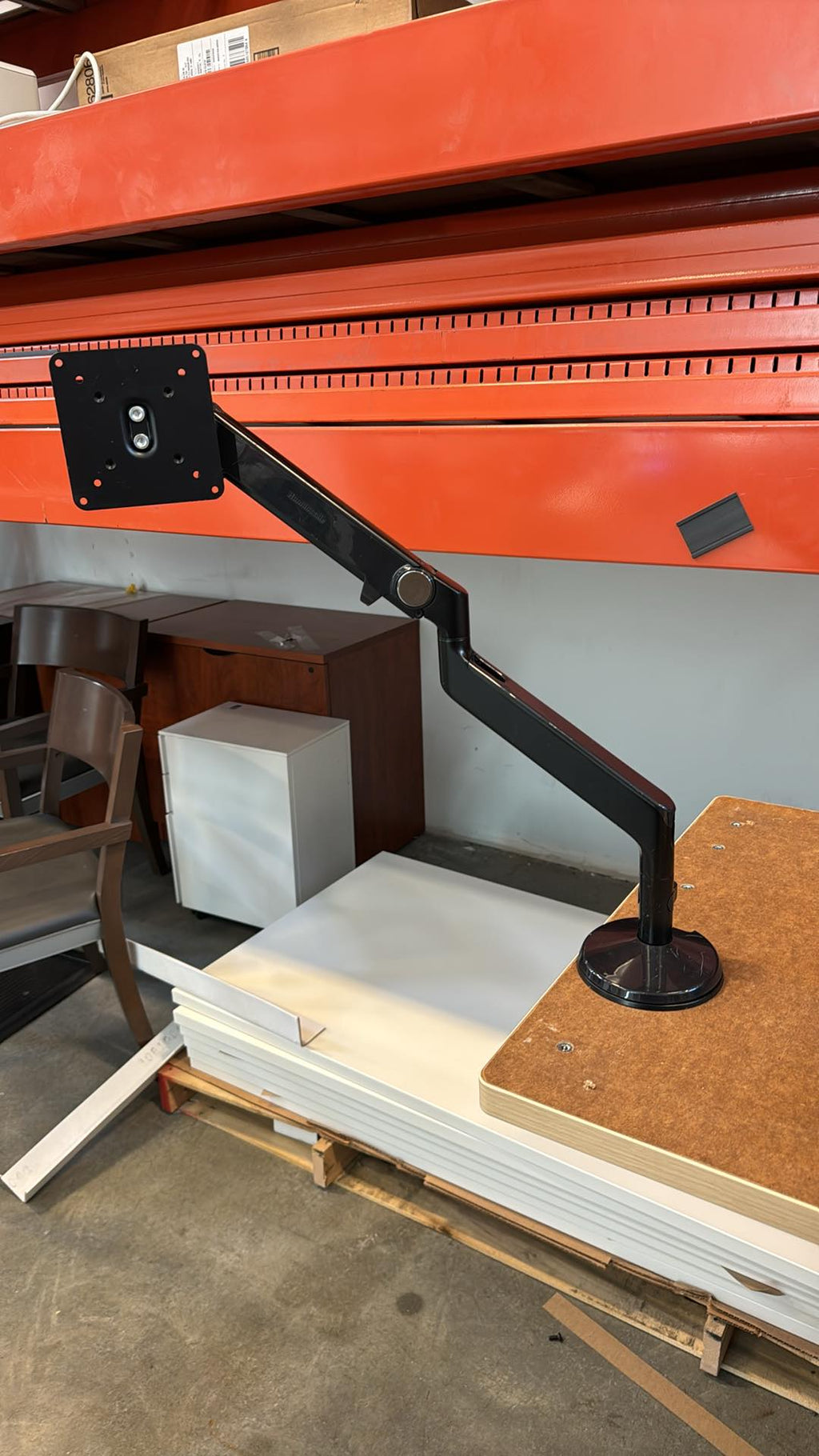 Humanscale M2 Monitor Arm – Top-Mount