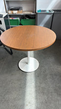 Load image into Gallery viewer, Used Lane Furniture 36&quot; Round Table
