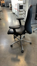 Load image into Gallery viewer, Used Boss Design &quot;Lily&quot; Ergonomic Task Chair
