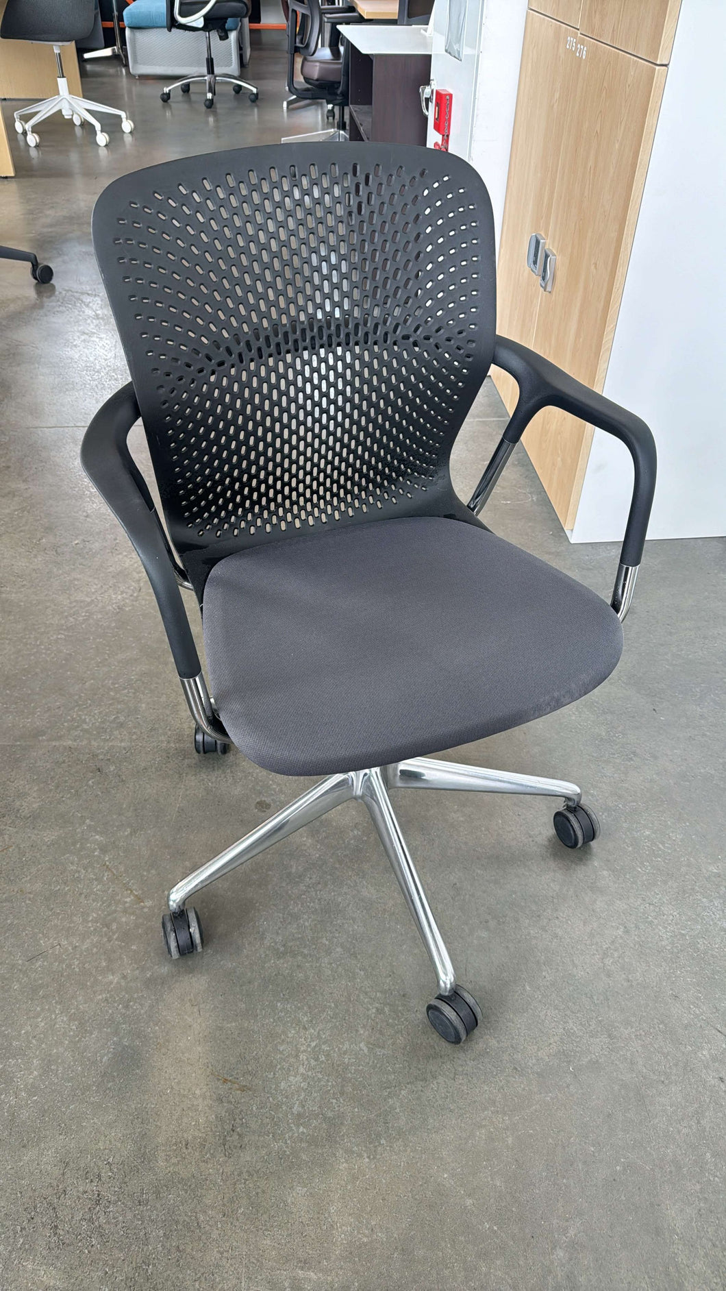 Like NEW Herman Miller 