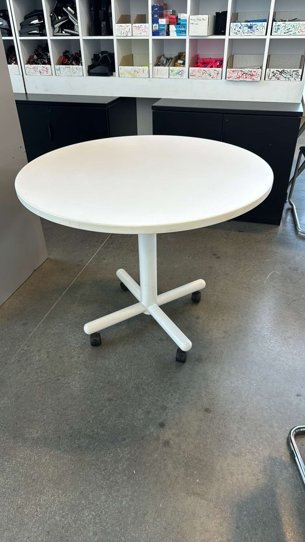 Used White Steelcase Rolling Round Table