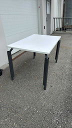 Steelcase Single Desk - 46" x 29"