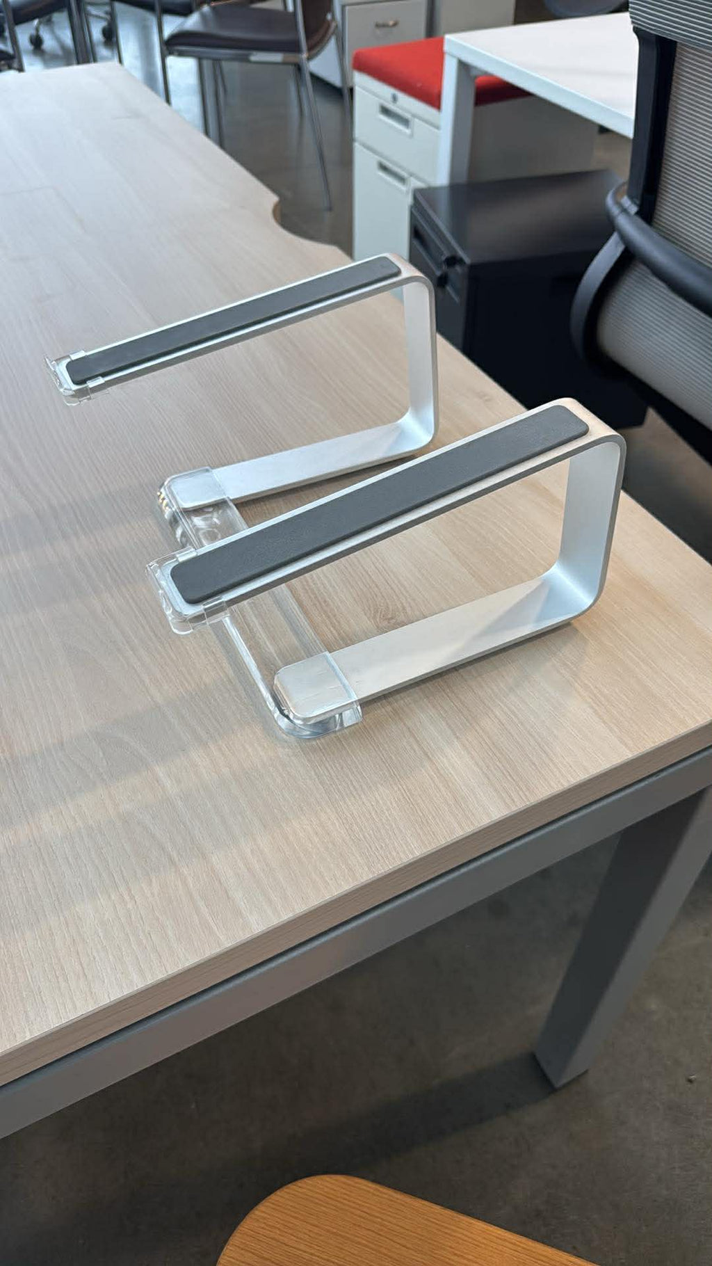Griffin Elevator Brushed Aluminum Laptop Stand
