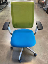 Load image into Gallery viewer, Like NEW Steelcase Reply Ergonomic Office Chair
