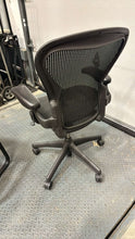 Load image into Gallery viewer, Used Herman Miller Aeron Office Chairs. Size B &amp; C
