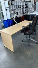 Load image into Gallery viewer, Used Herman Miller Single Desk
