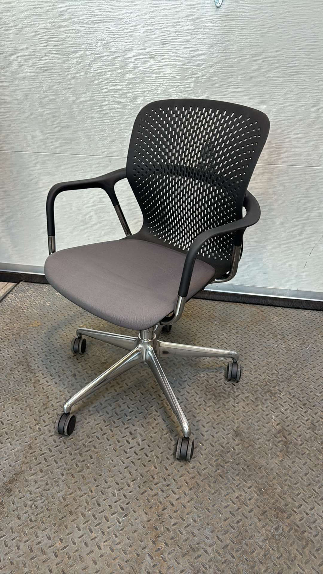 Like NEW Herman Miller 