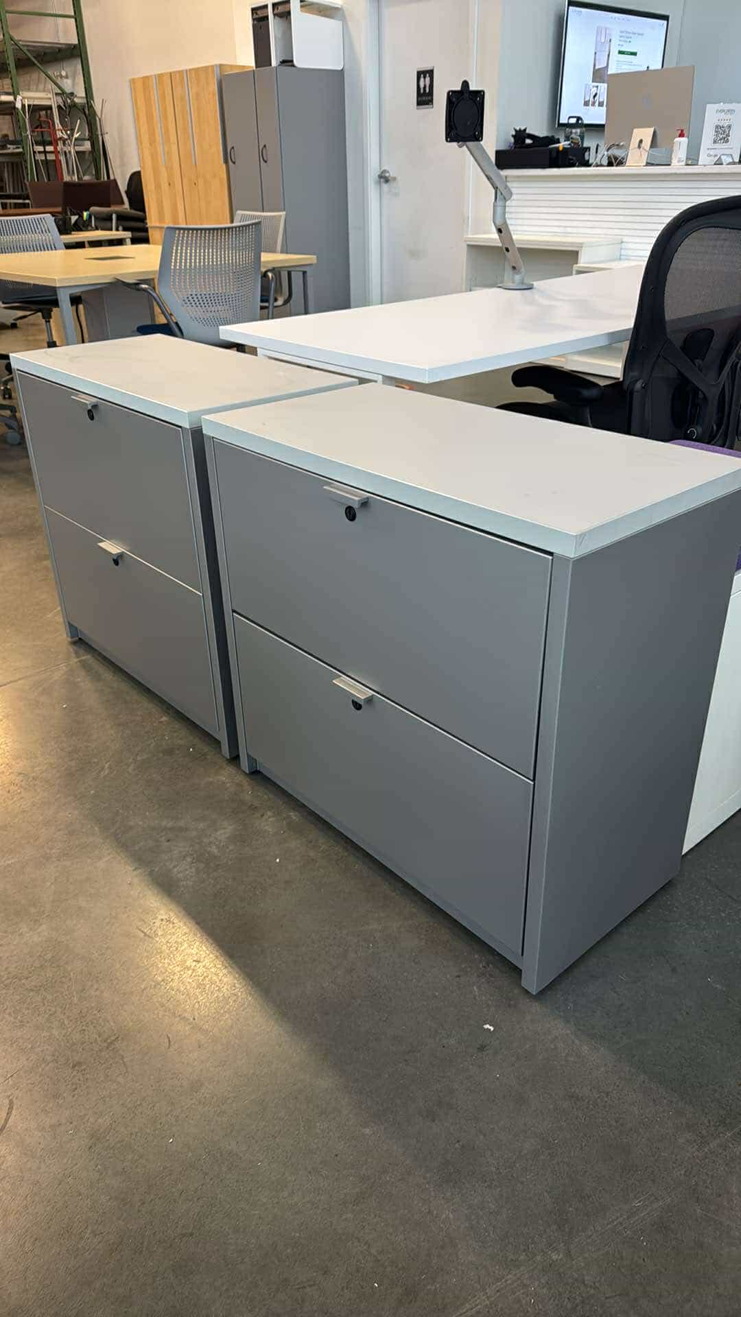 Knoll 2-Drawer File Cabinet with Wood Top