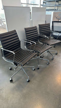 Load image into Gallery viewer, Used Herman Miller Eames Management Chair Replica
