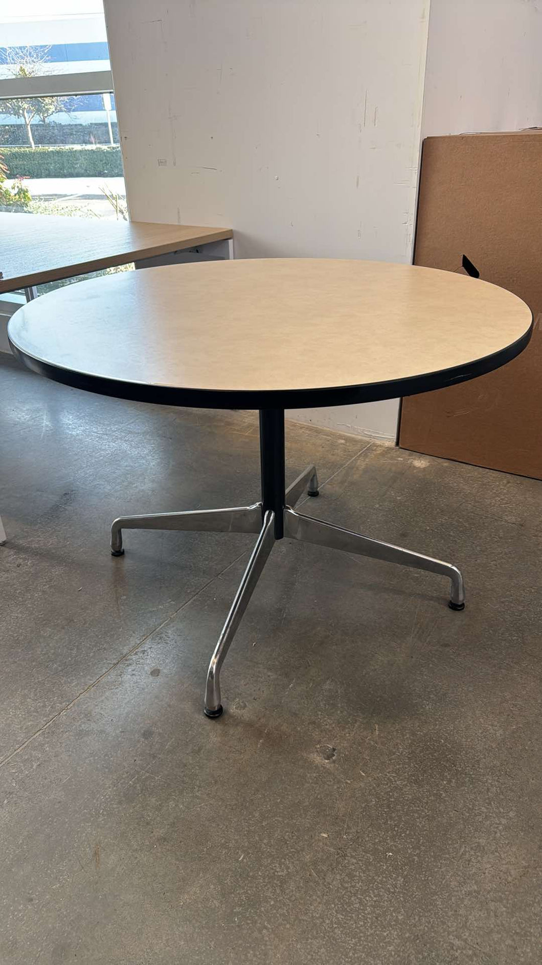 Used Herman Miller Eames 42