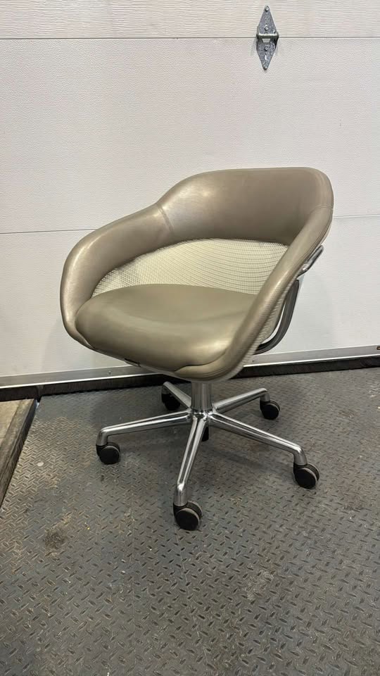 Steelcase Coalesse Bucket Lounge Chair
