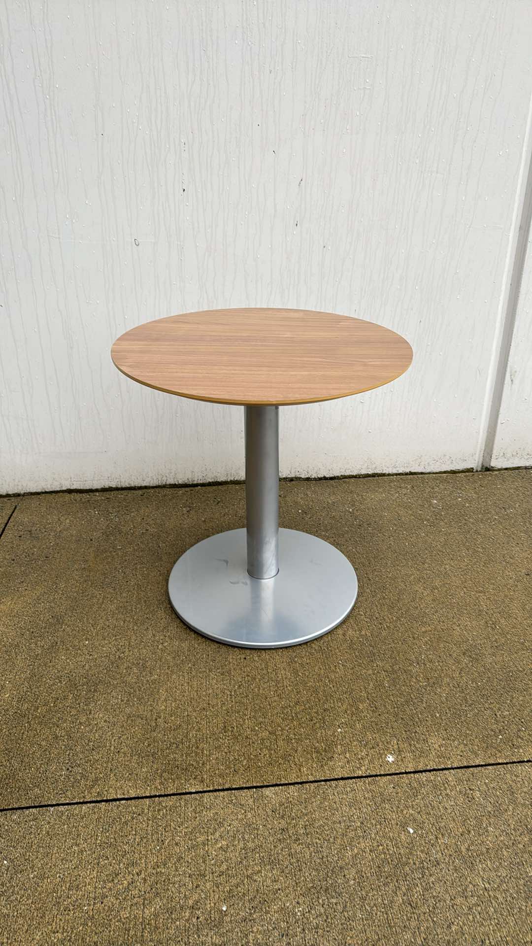 Allermuir Classic Round Side Table - 24"