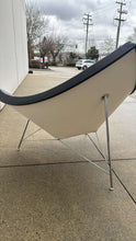 Load image into Gallery viewer, Used Vintage Herman Miller Coconut Chair - George Nelson Vitra Design
