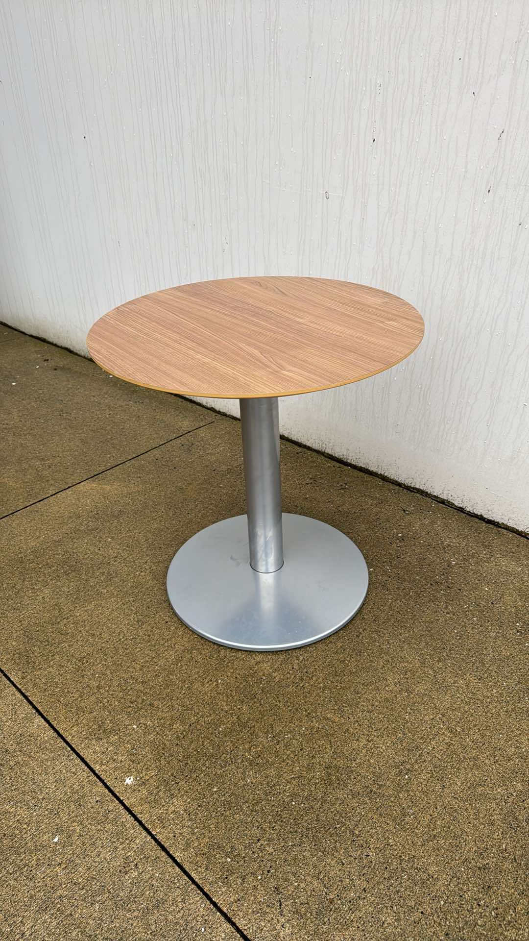 Allermuir Classic Round Side Table - 24"