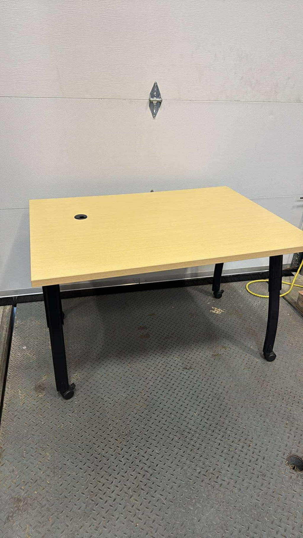 Herman Miller Everywhere Rolling Meeting Table - 48" x 36"