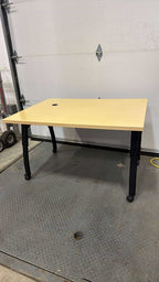 Herman Miller Everywhere Rolling Meeting Table - 48" x 36"
