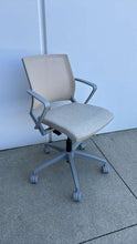 Load image into Gallery viewer, LIKE NEW Sit-On-It &quot;Movi&quot; Task Chairs
