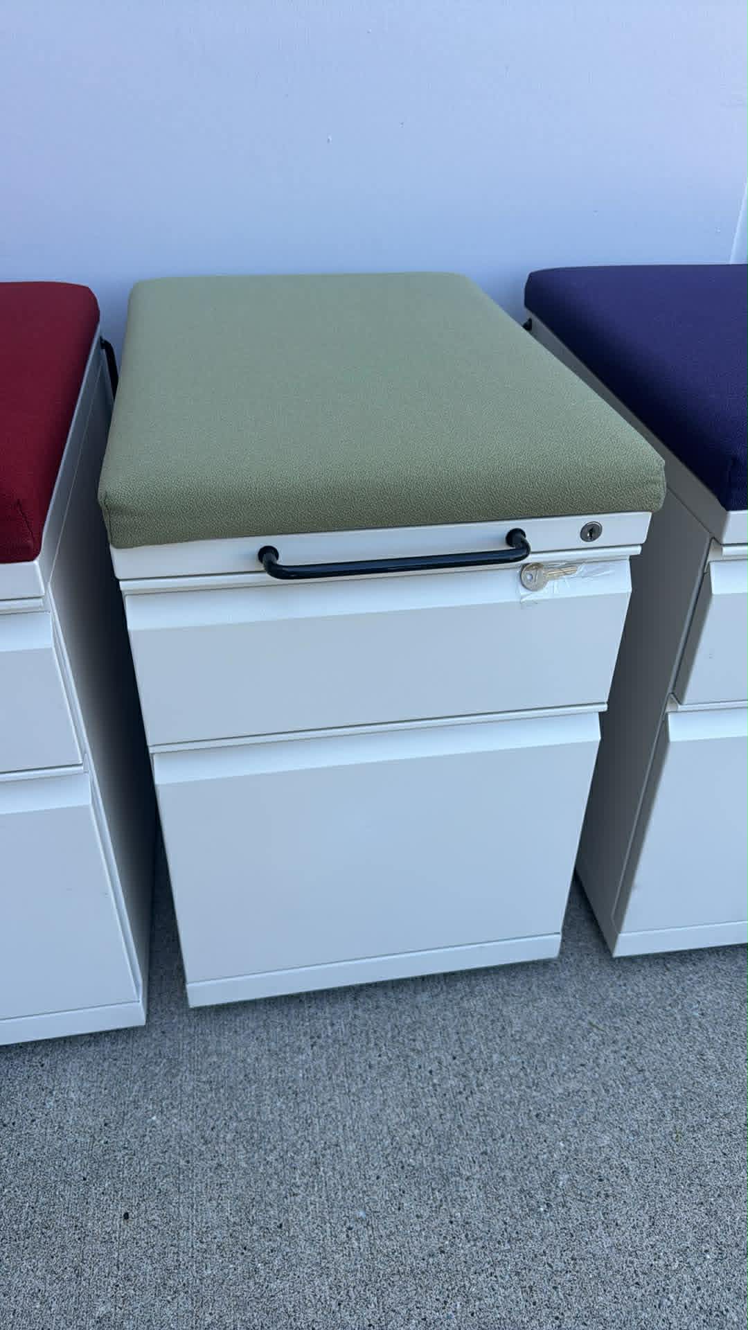 Herman Miller Meridian Mobile Pedestal