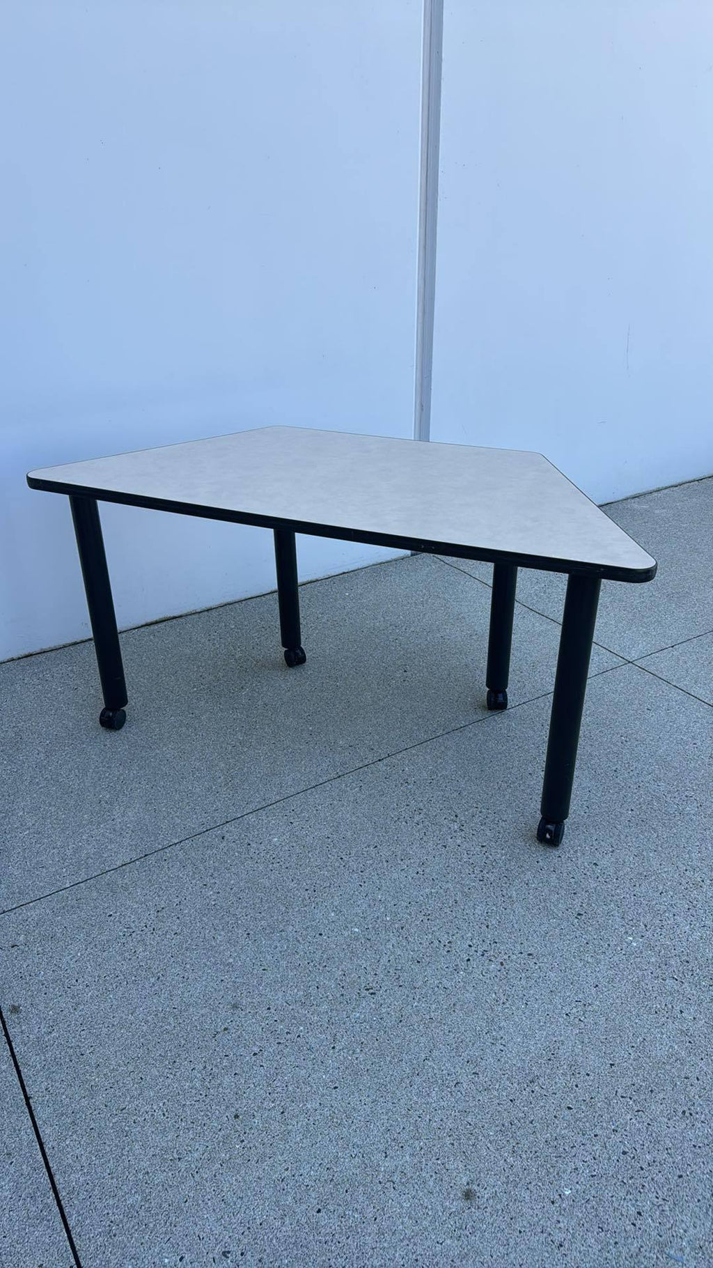 Spec Rolling Trapezoid Training Table