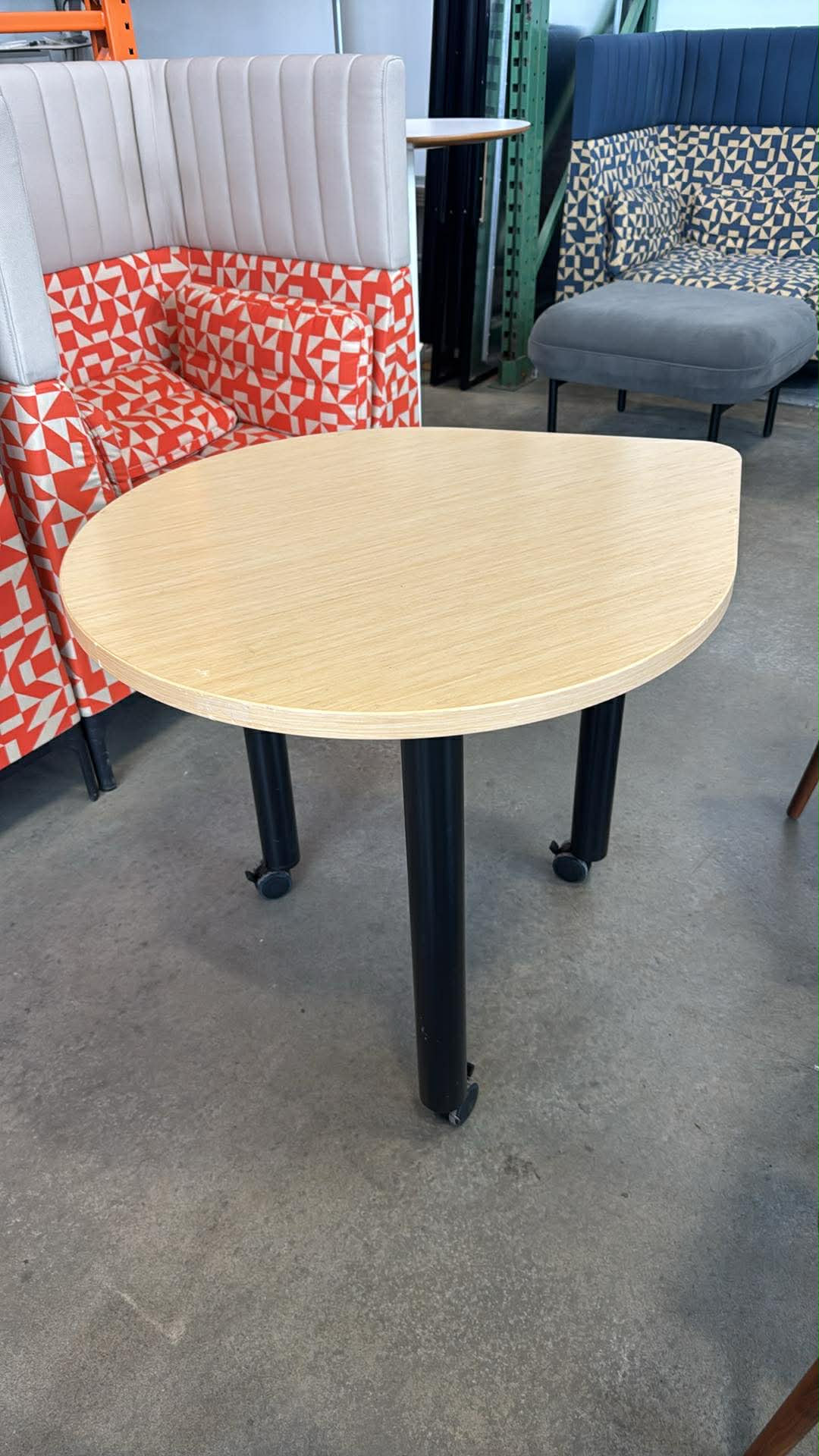Herman Miller Everywhere Rolling Table (Teardrop Shape) - 36" x 30"