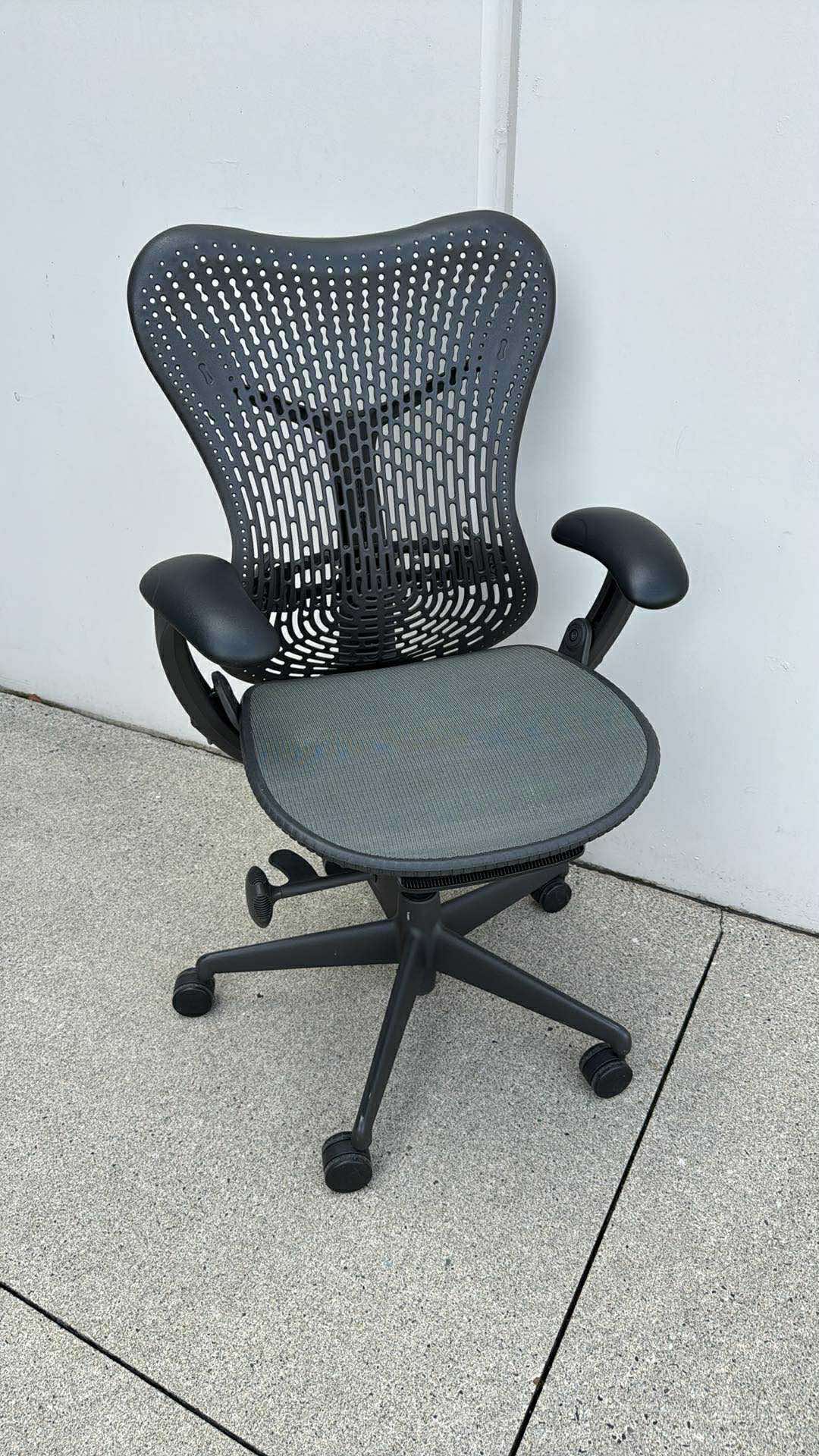 Herman Miller Mirra Chair