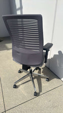 Load image into Gallery viewer, Used Global &quot;Loover&quot; Ergonomic Chair
