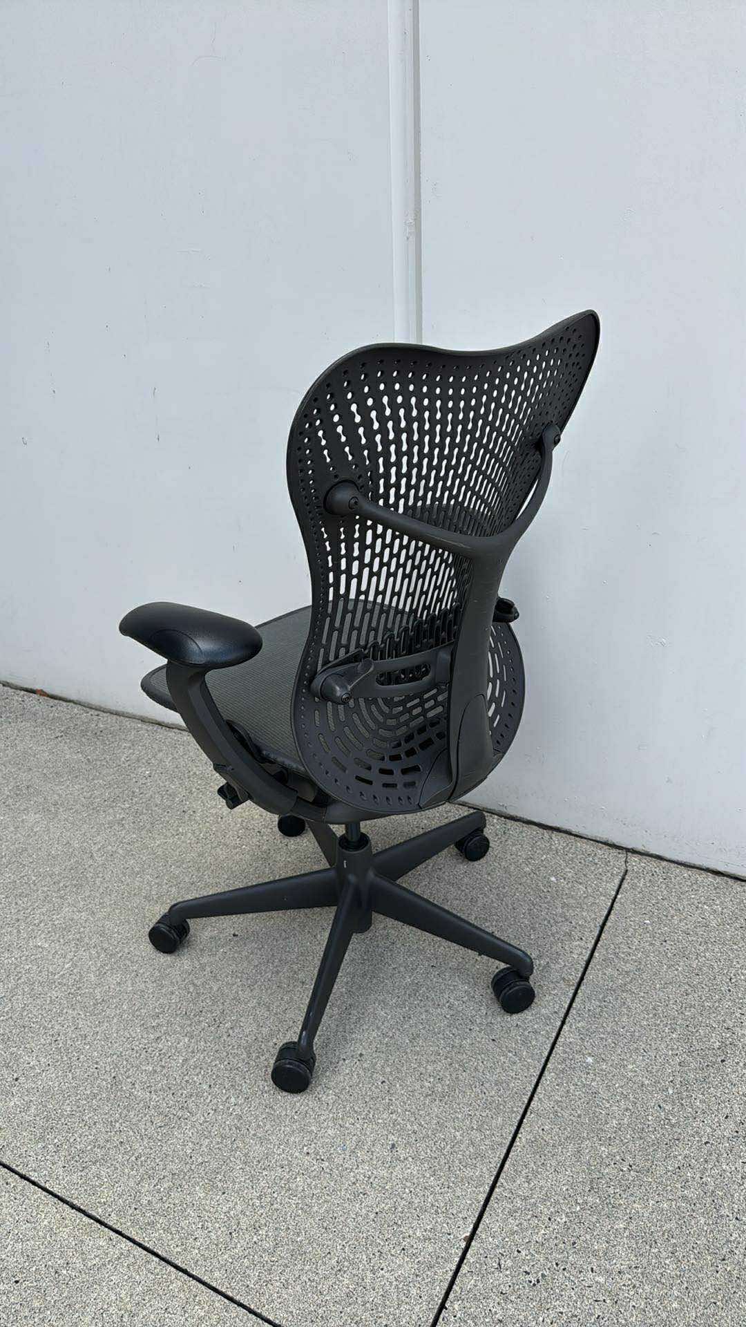 Herman Miller Mirra Chair