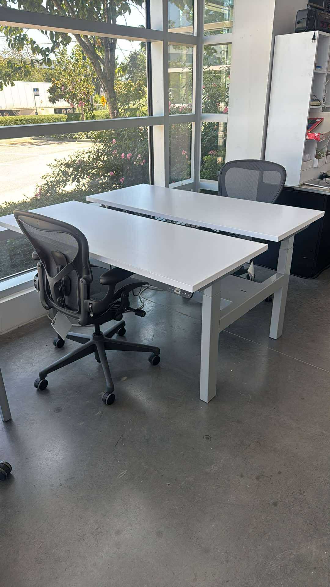 Knoll Bench Dual Sit-Stand Desk Workstations