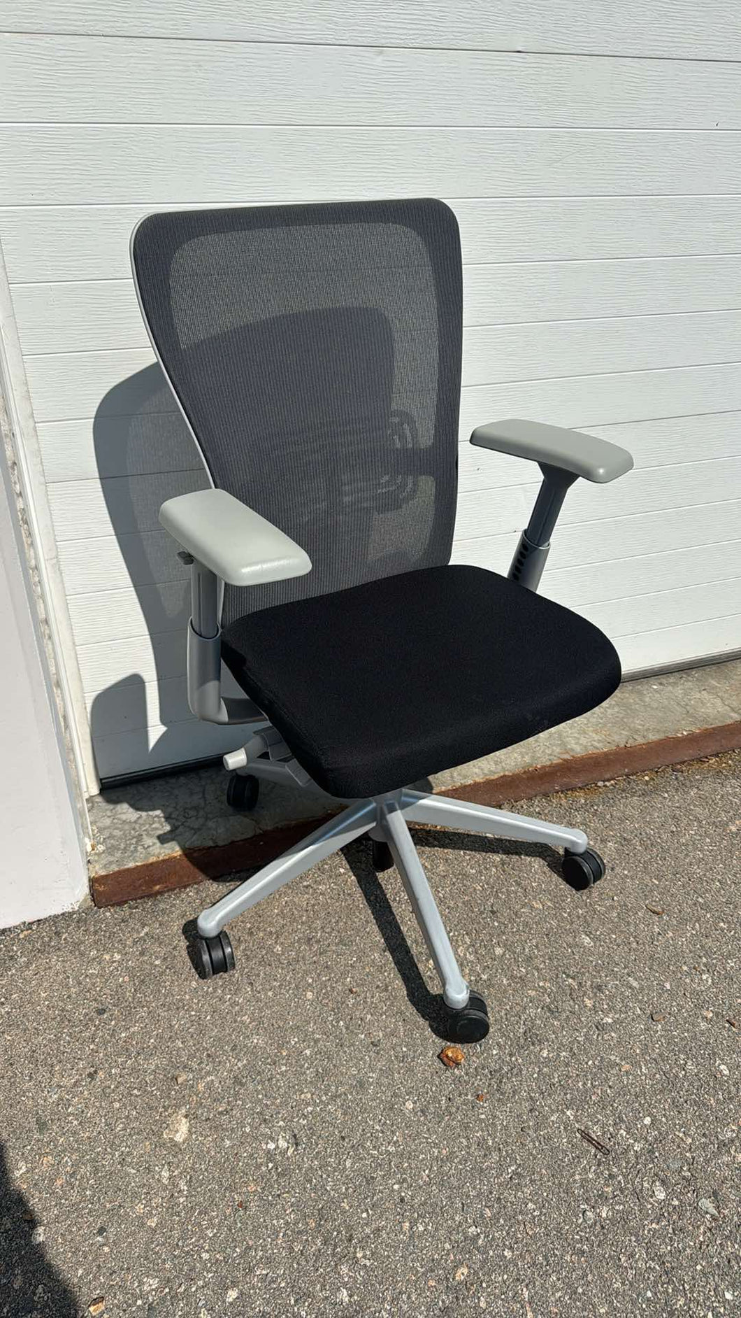 Used Fully Loaded Haworth Zody Ergonomic Office Chair
