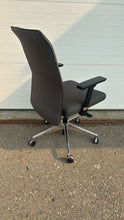 Load image into Gallery viewer, Used All-Seating &quot;Zip&quot; Conference Chairs
